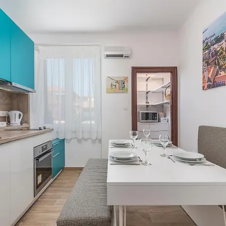 Apartment Nena I Ilka *