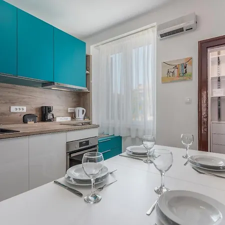 Apartment Nena I Ilka