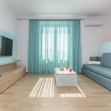 Nena I Ilka Apartment *