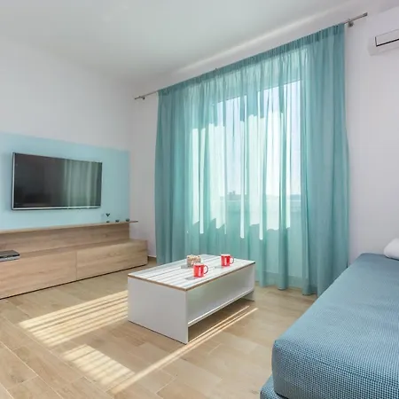 Apartament Nena I Ilka