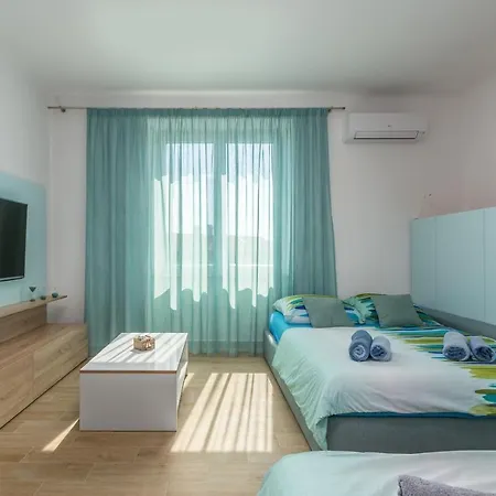 Nena I Ilka Apartamento Pula
